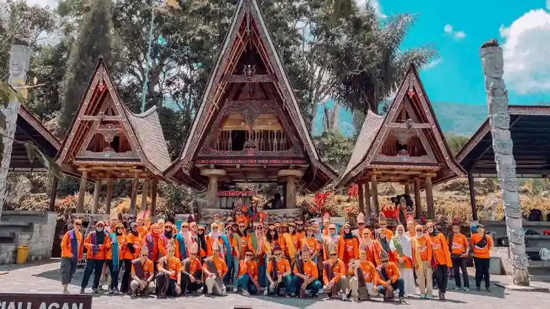 tour danau toba