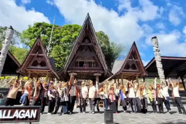 Trip Hemat Paket Tour Danau Toba & Samosir 5 Hari 4 Malam