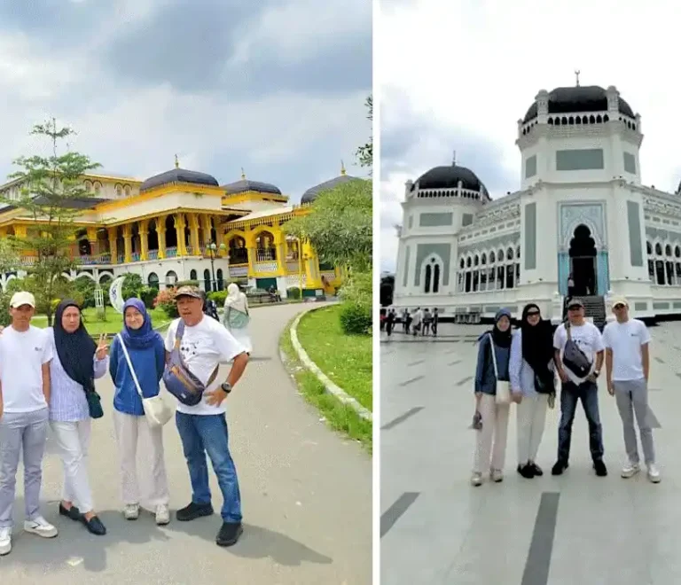 Rombongan wisata di Istana Maimun Medan bersama Aulia Travel