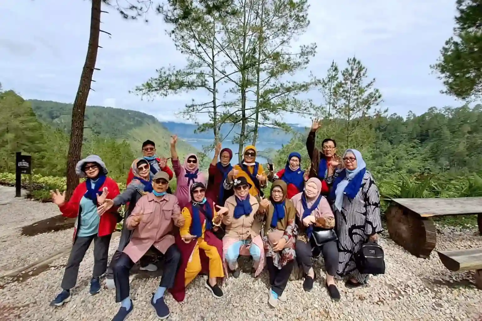 tour medan danau toba