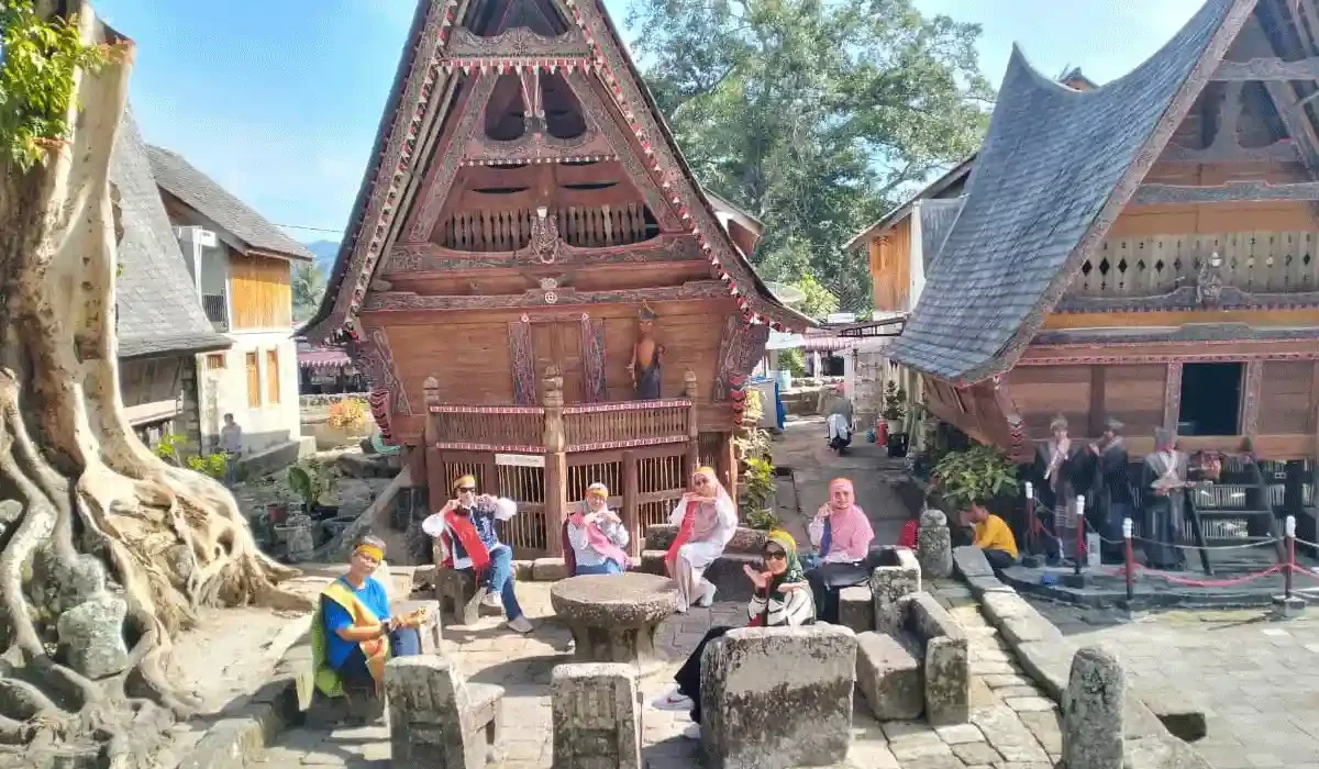 tour samosir 3 hari 2 malam bersama aulia tour medan